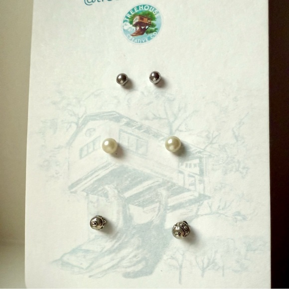 Three Pairs Stud Earrings Silver and Pearl Set - Picture 4 of 4